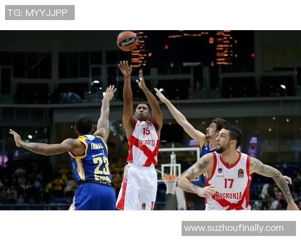 大学生篮球队挑战巴斯克尼亚队展现青春风采与竞技精神