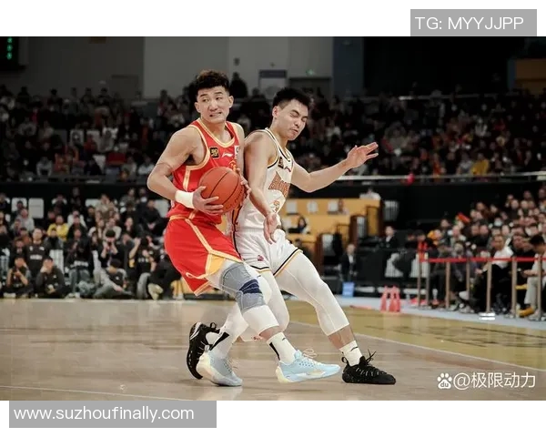 山西汾酒男篮迎战深圳队全力争胜展现团队精神与实力 山西汾酒男篮迎战深圳队全力争胜展现团队精神与实力