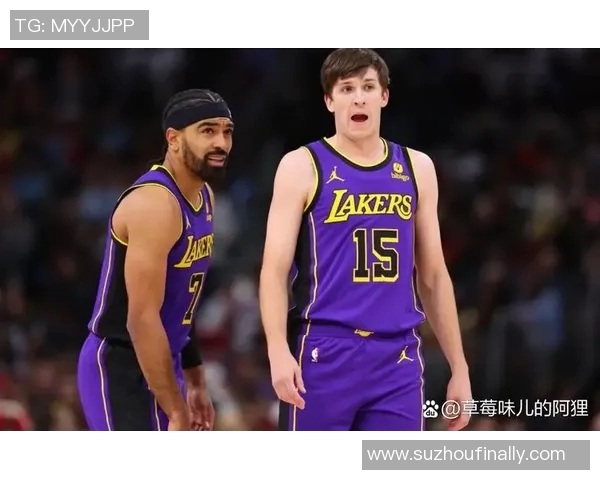 湖人对阵鹈鹕最新比赛精彩回顾与赛后分析全景呈现