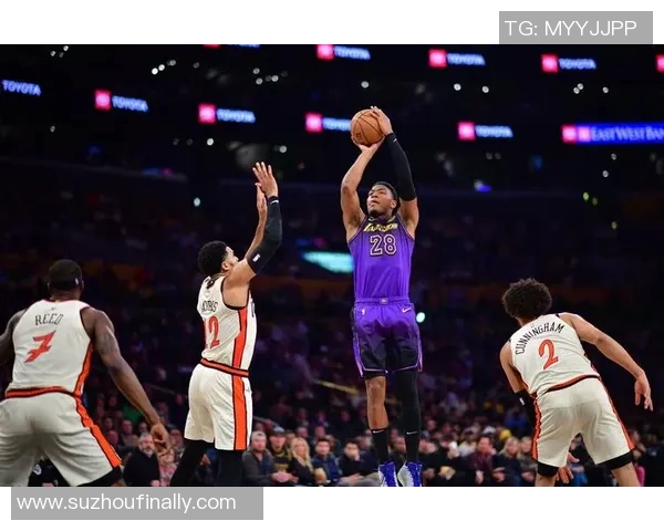 湖人对阵活塞精彩回顾2021年1月29日比赛亮点与战术分析 湖人对阵活塞精彩回顾2021年1月29日比赛亮点与战术分析