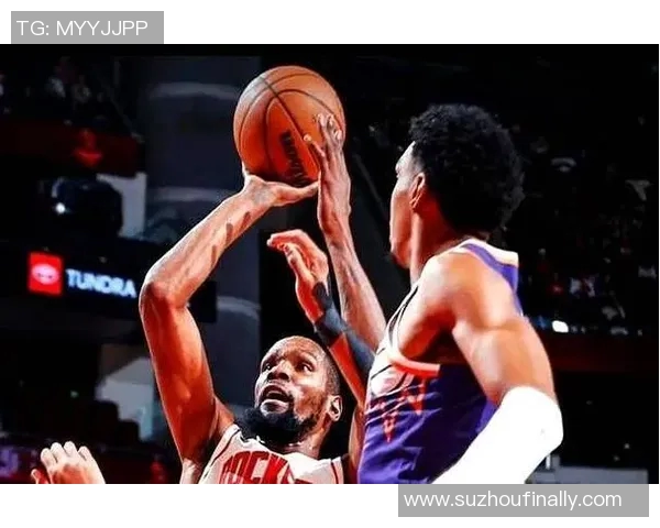 火箭队与独行侠激战正酣谁能在这场对决中笑到最后 火箭队与独行侠激战正酣谁能在这场对决中笑到最后