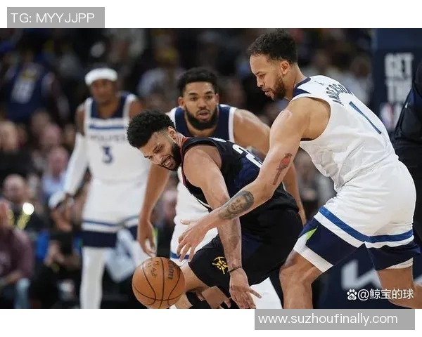 国王与森林狼激战正酣比分胶着双方争夺季后赛席位的关键战役 国王与森林狼激战正酣比分胶着双方争夺季后赛席位的关键战役