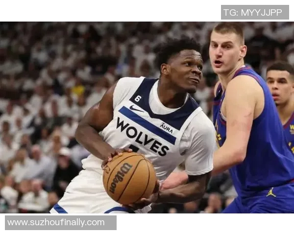 弗拉霍维奇:从新星崛起到足坛焦点的华丽转身与未来展望 弗拉霍维奇:从新星崛起到足坛焦点的华丽转身与未来展望