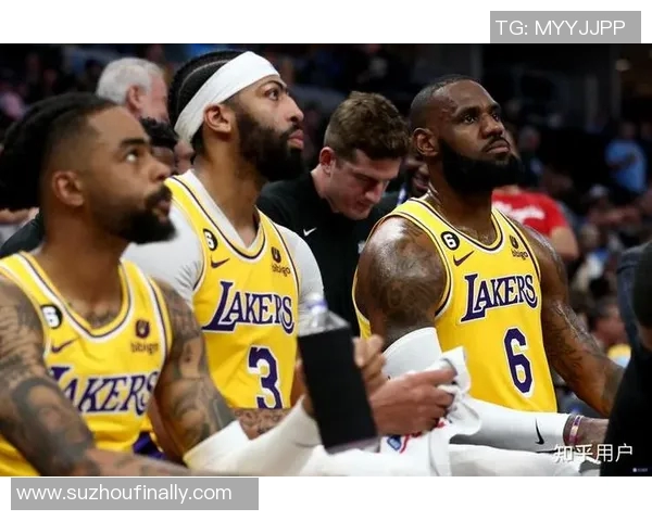 湖人对决老鹰精彩回顾0108比赛中双方球员表现亮眼引发热议 湖人对决老鹰精彩回顾0108比赛中双方球员表现亮眼引发热议