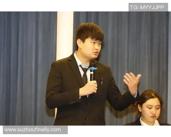 上海篮球队转型之路:从传统强队到现代篮球新风向的深度解析 上海篮球队转型之路:从传统强队到现代篮球新风向的深度解析